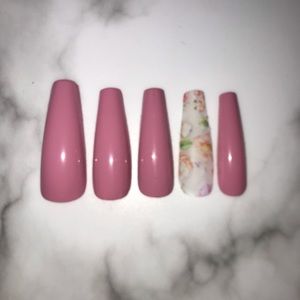 Muave Floral press on nails